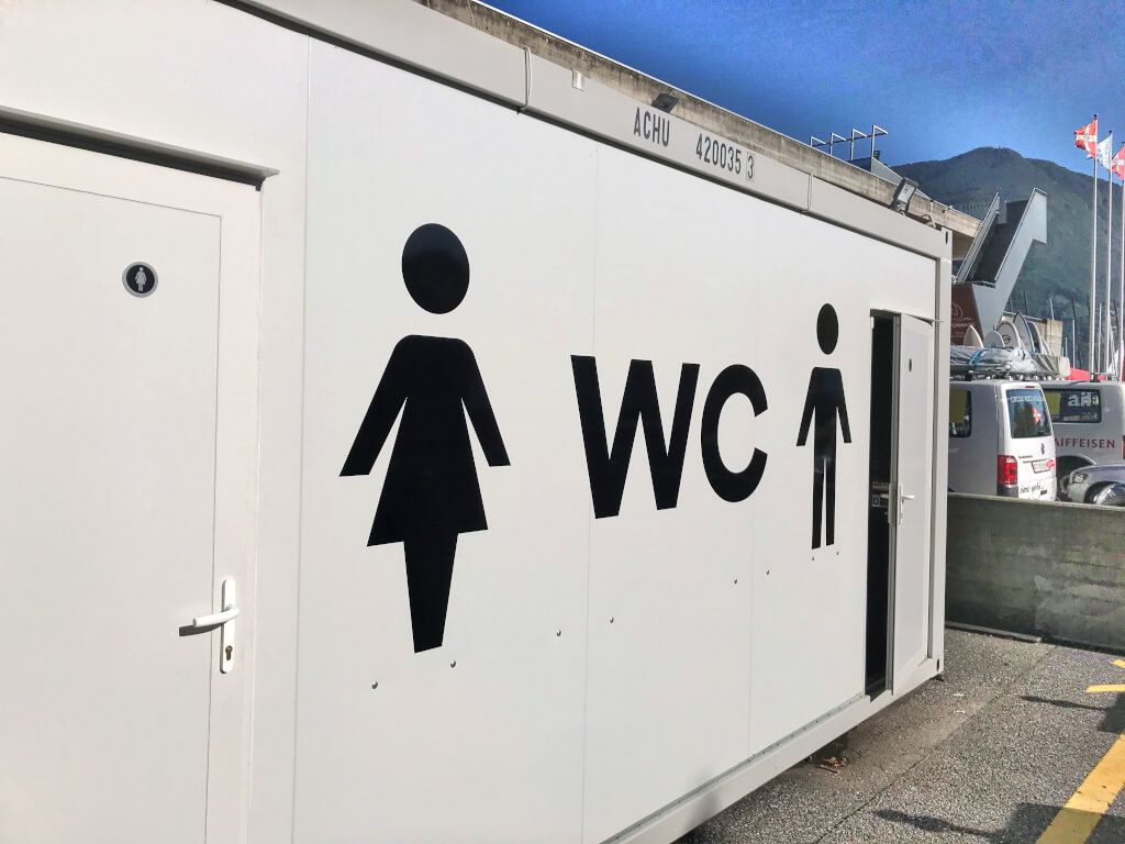 milan - portable toilet in flatpack